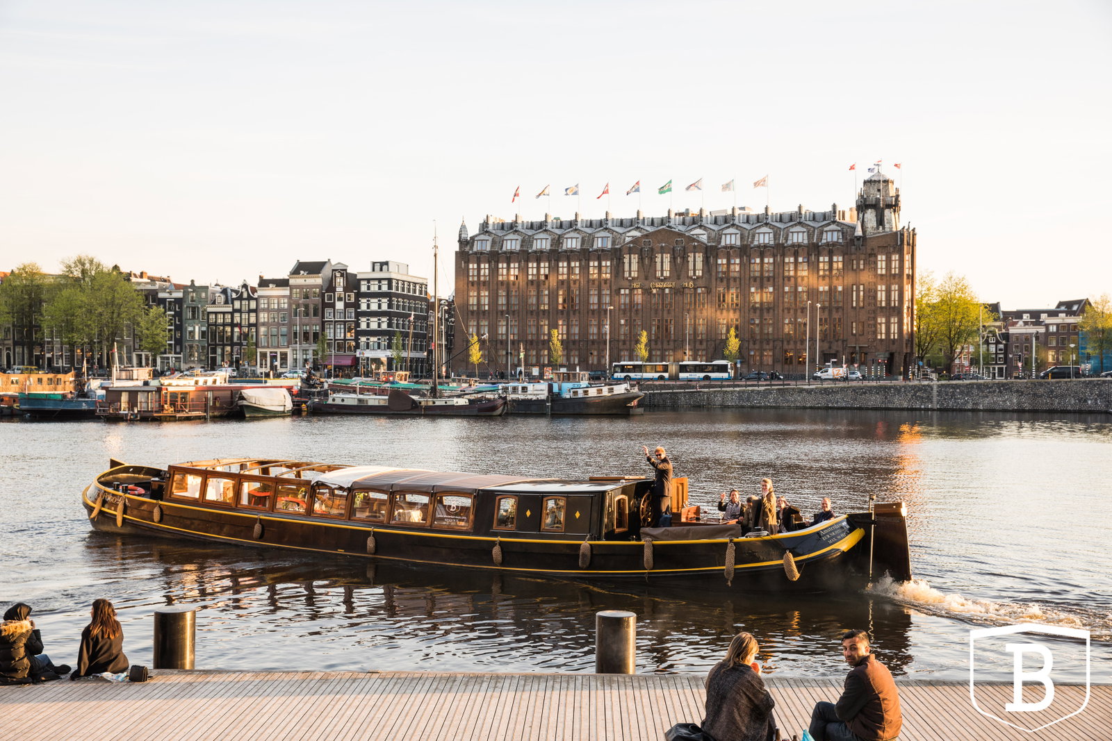 Amsterdam Light Festival per boot: zo zie je de lichtkunst vanaf het water