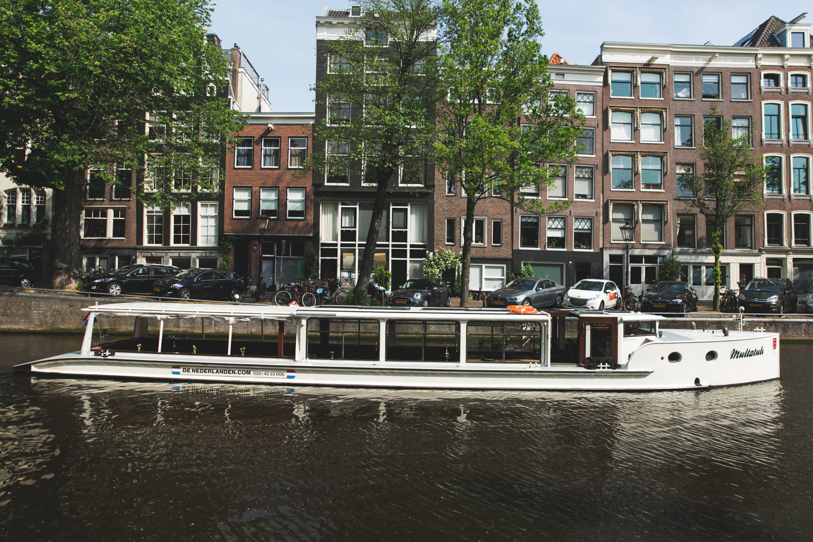 Sushi op de boot in Amsterdam
