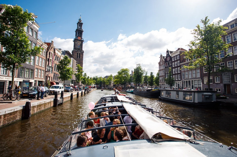 Avondrondvaart in Amsterdam: de grachten bij avond